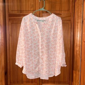 JACHS Girlfriend Peach & White Floral V-Neck Button Blouse